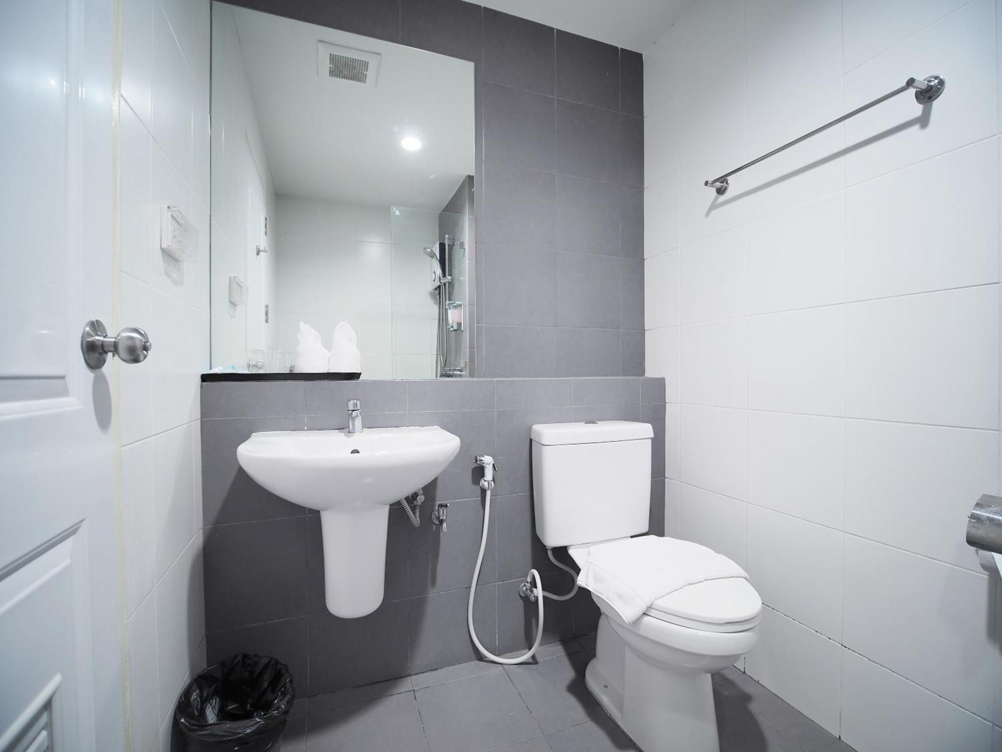 Fortune D Hotel Лей Экстерьер фото