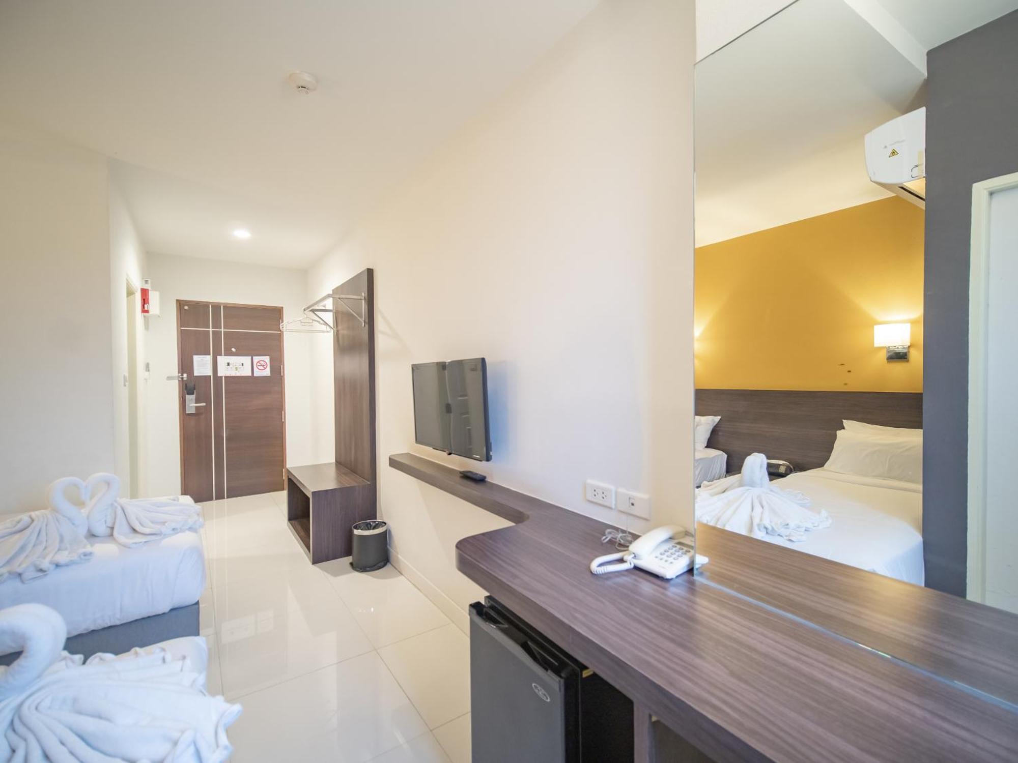 Fortune D Hotel Лей Экстерьер фото